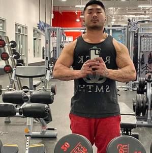 Meet your Posher, Dustin